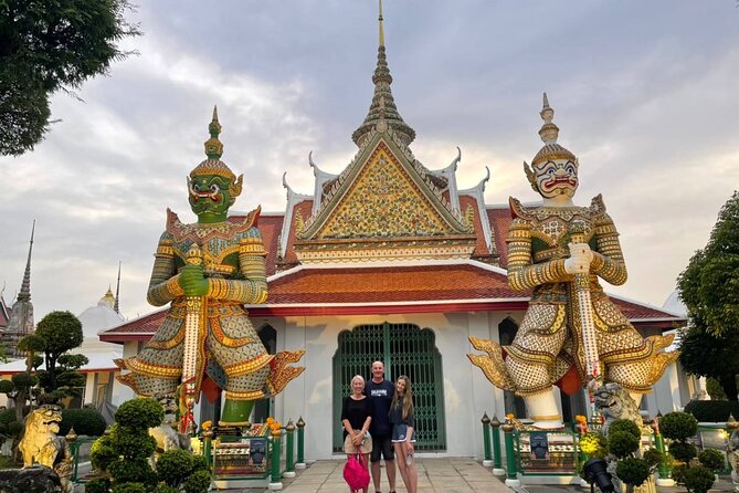 Tuk-tuk tour Bangkok by Night with Chinatown meal and hotel transfers - Chinatown is the evening’s longest stop