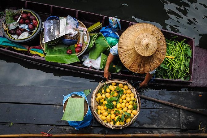 VIP Private Tour Damnoen Saduak+ Amphawa + Mae Klong Railway - Damnoen Saduak, where the market moves by boat