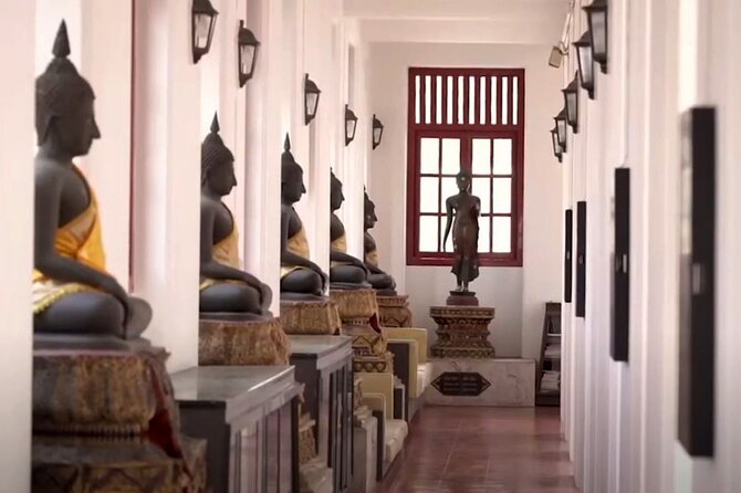 Visit temples in and around Bangkok with a former monk of 10 years - A former monk gives the temples a human voice