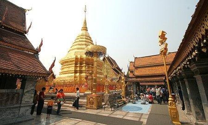 Wat Phra That Doi Suthep spiritual Sunrise Tour with an Ex-monk - The 5:00 am pickup and ride to Doi Suthep