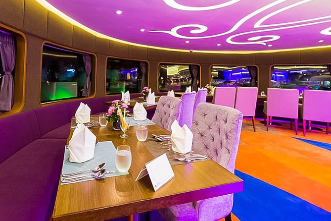 Wonderful Pearl: Bangkok's Dinner Night Cruise - A two-hour route through Bangkok’s night lights